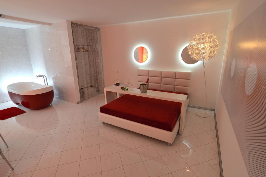 Dragomir Apartments Черкассы Номер фото