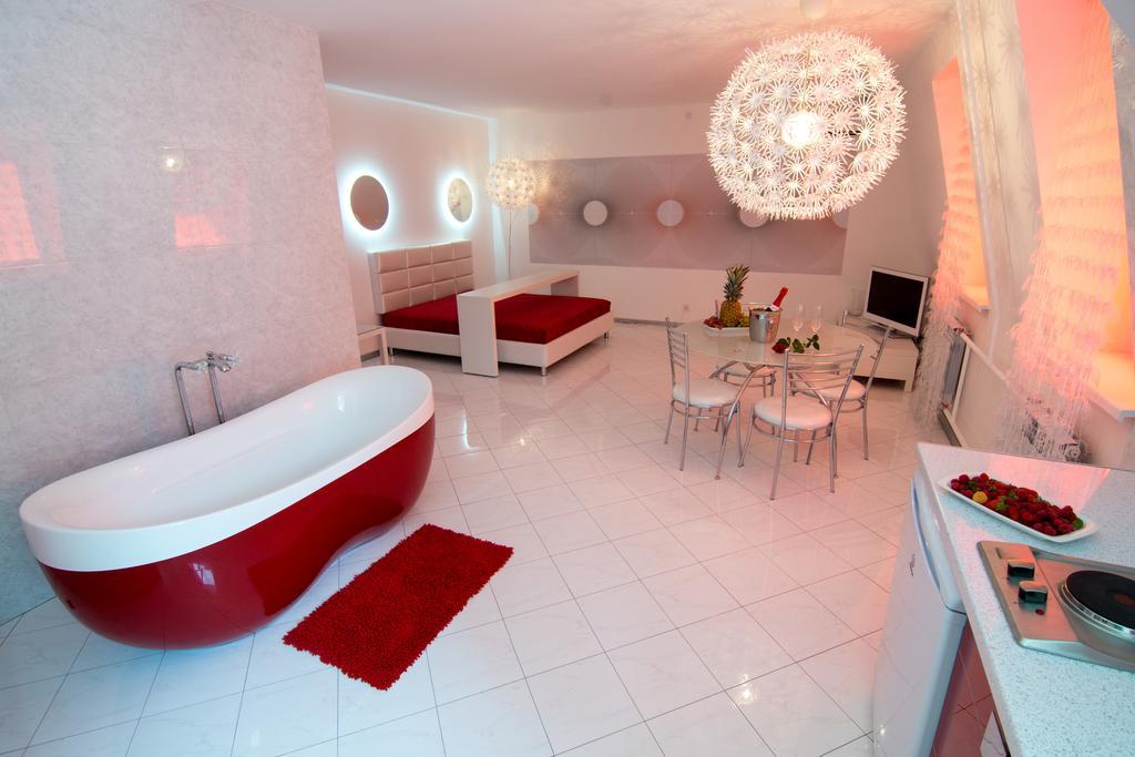 Dragomir Apartments Черкассы Номер фото